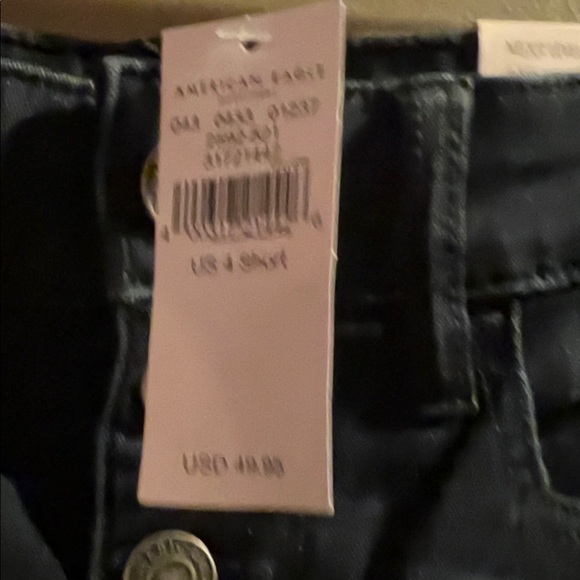 NWT American Eagle dark wash Jeans short - Picture 6 of 6